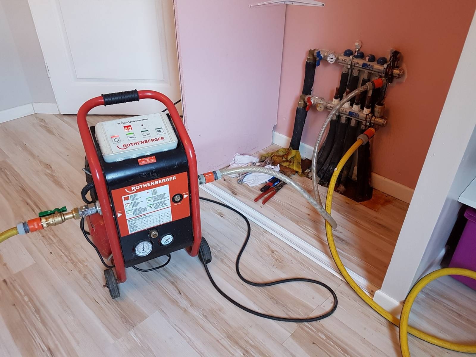 Ümraniye Vaillant Hermetik Şofben Kombi Bakımı